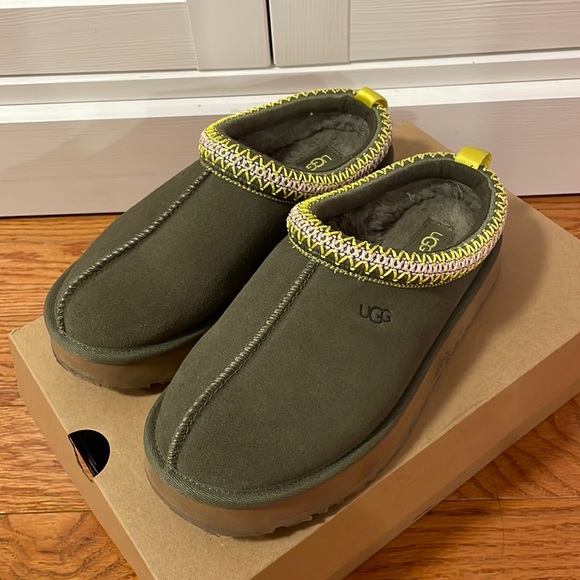 UGG Shoes Uggs Big Kid Size Tasman Ii Embroidered Slipper In Size